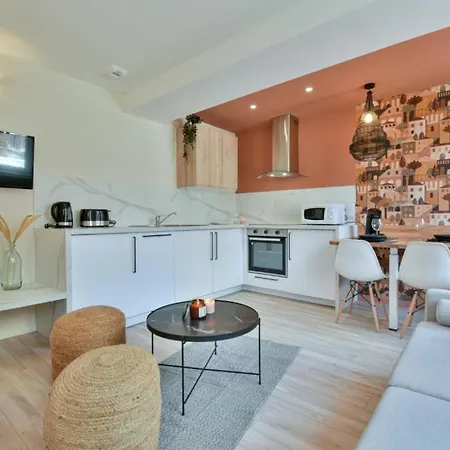 Apartment Jean Hardy - Hyper Centre, Parking Gratuit, Wifi, Clim, Gare