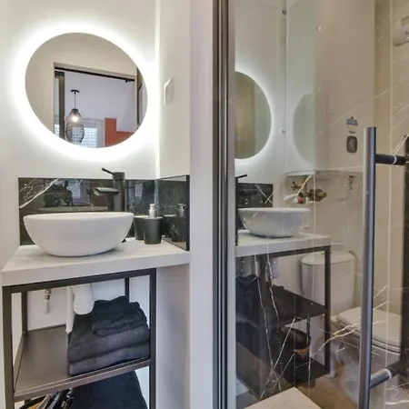 Jean Hardy - Hyper Centre, Parking Gratuit, Wifi, Clim, Gare Apartment Valenciennes